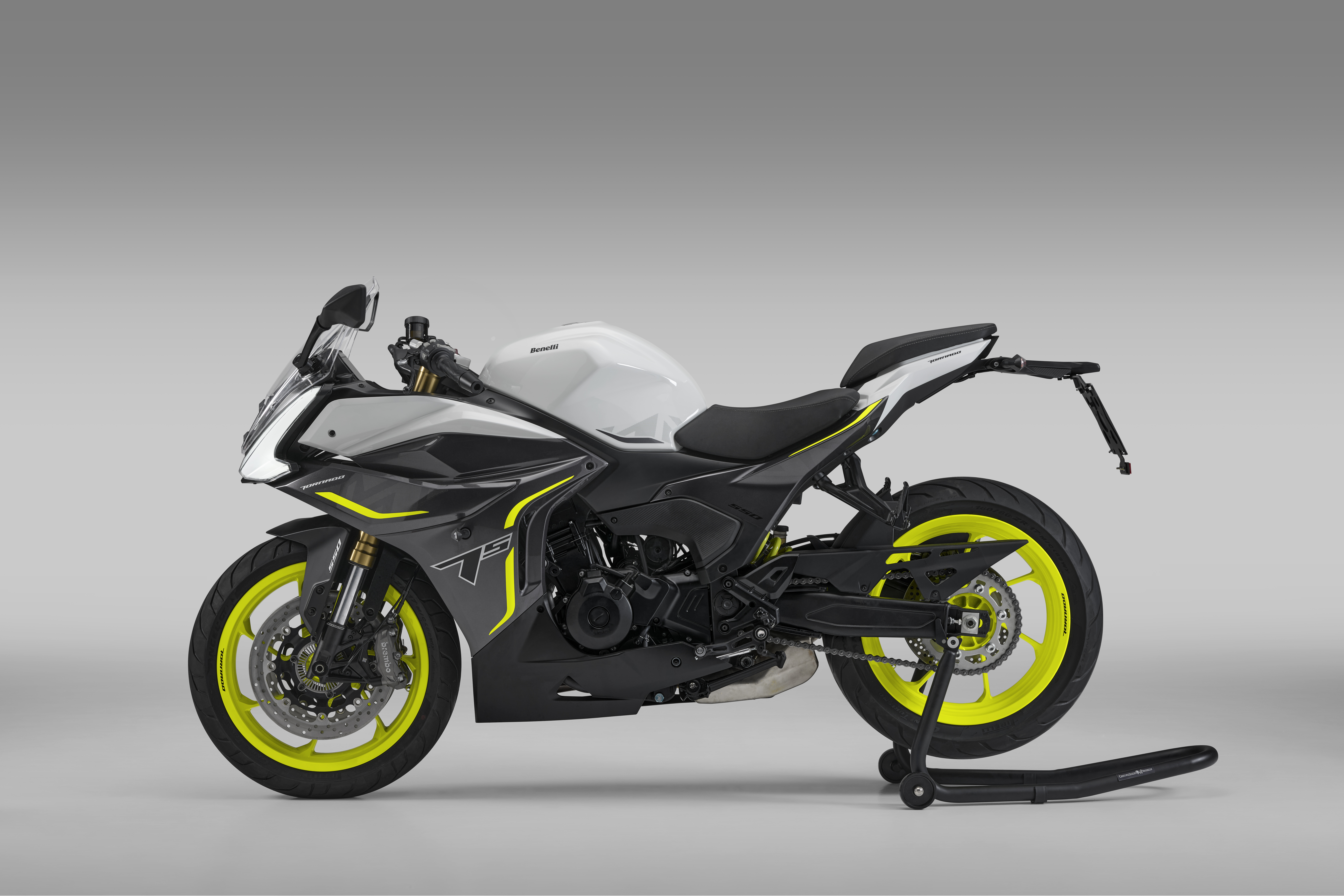 TORNADO 550
